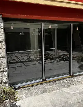 Installation-baie-coulissante-ava-group