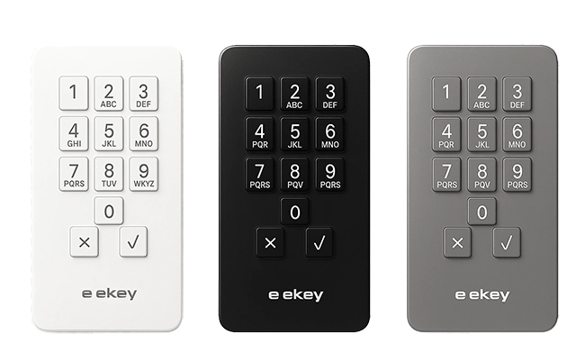 Accès par code PIN (jusqu'à 99 codes). Rétroéclairage, codes invités, désactivation temporaire.