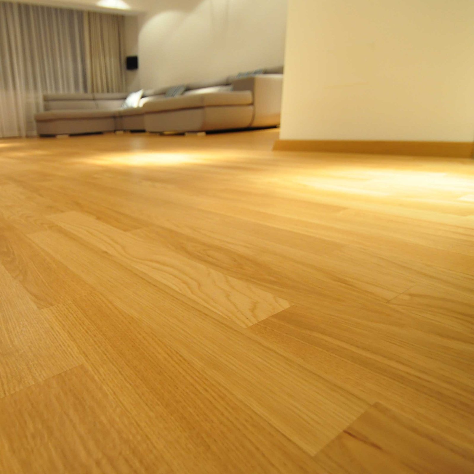 Parquet massif Xylopak pour projet haut de gamme à Nice par AVA GROUP