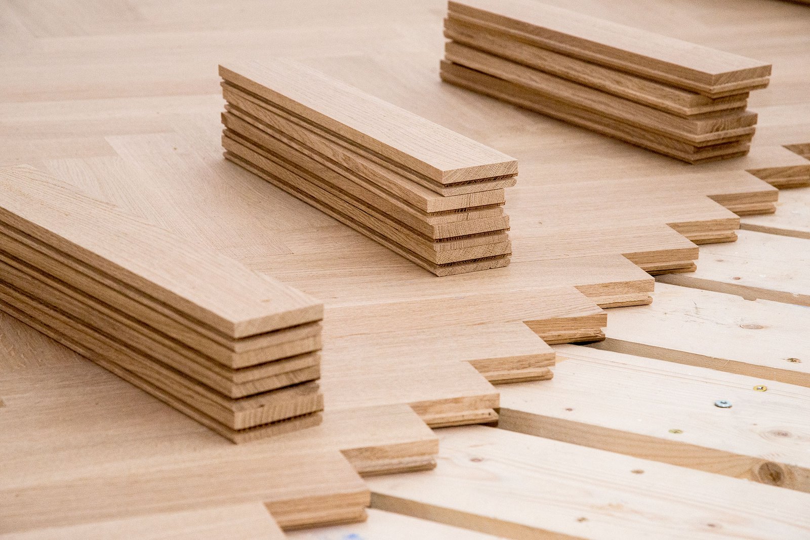 Plancher cloué Xylopak pour projet spécifique à Nice par AVA GROUP